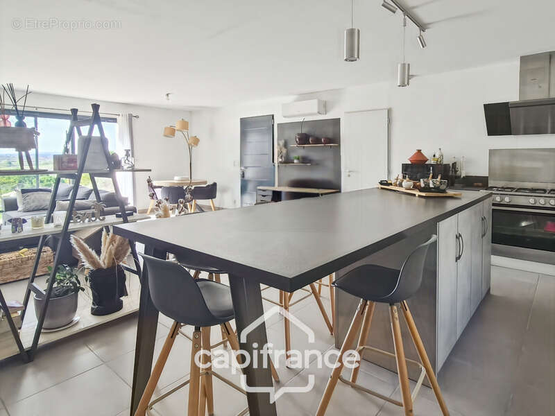 Maison à SAINT-GENIES-DE-COMOLAS