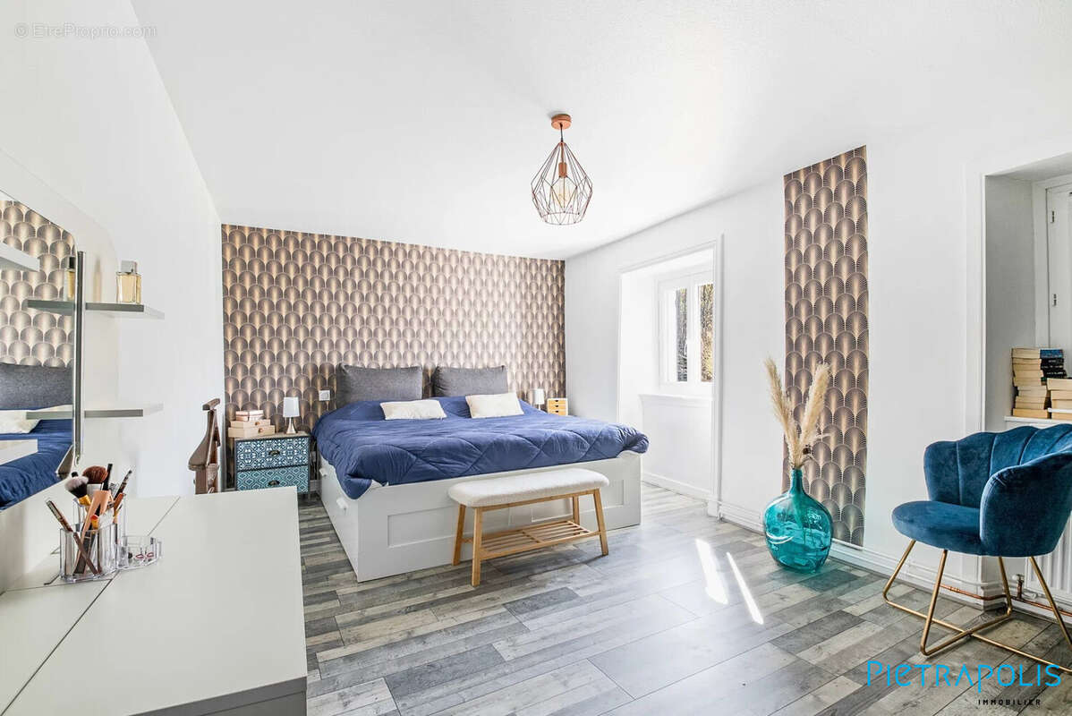 Maison 386 m² à Chambost-Allieres  - photo 5