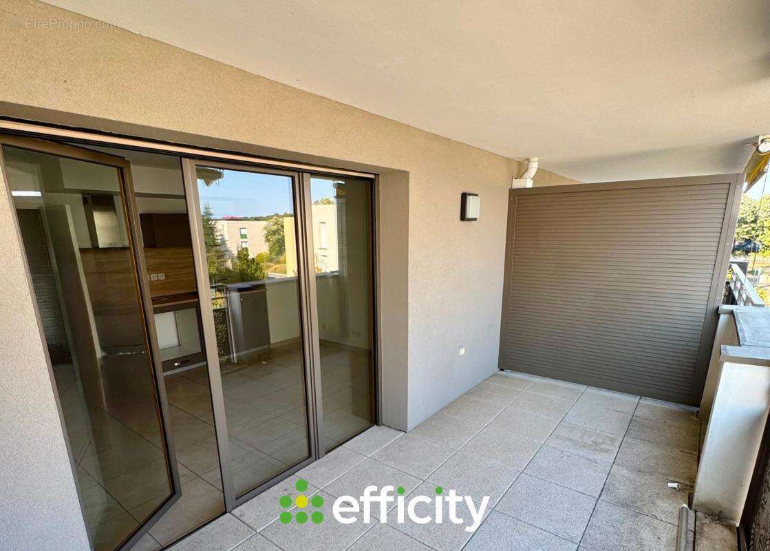 Appartement 29 m² à Bron  - photo 4