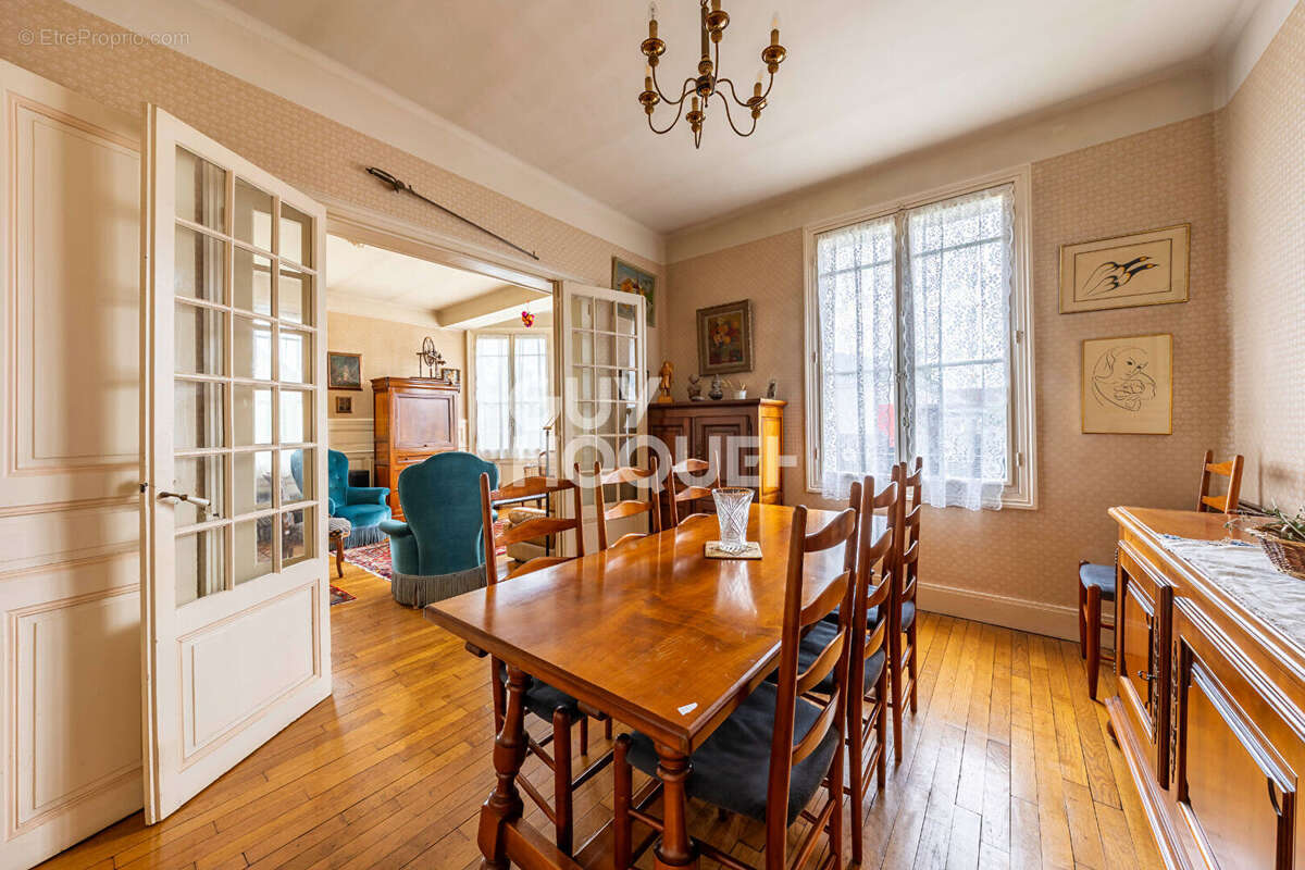 Maison à GRETZ-ARMAINVILLIERS