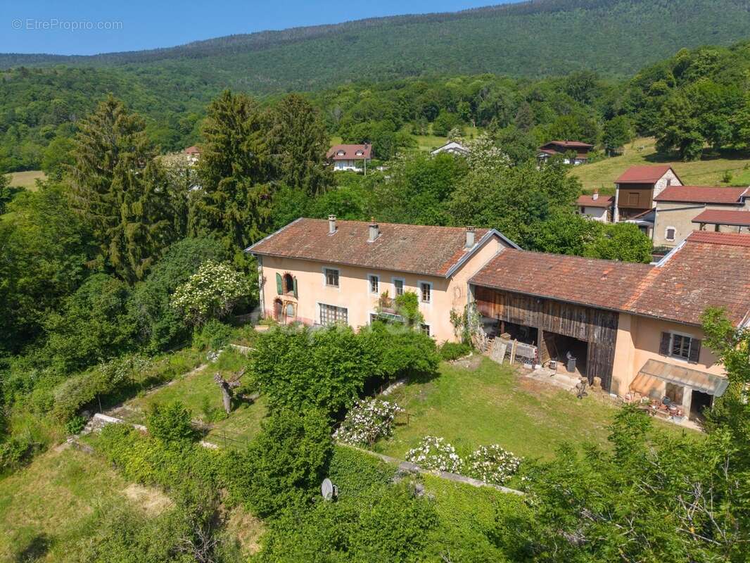 Maison à vendre 5 pièces PERON (01) - photo 5