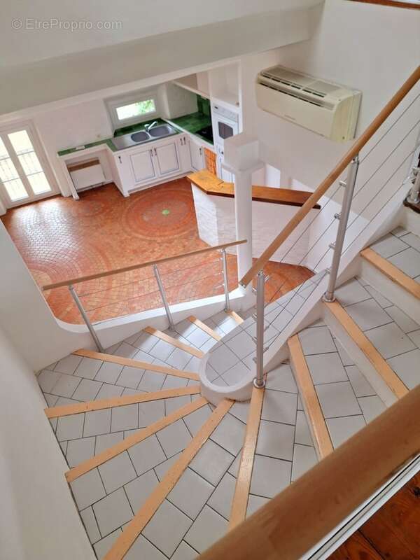 Appartement à SALERNES