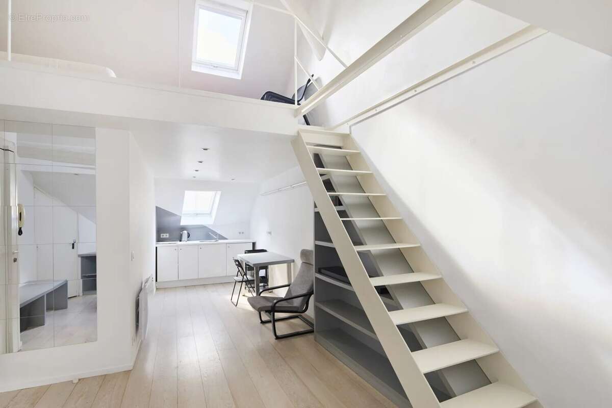 Appartement à PARIS-6E