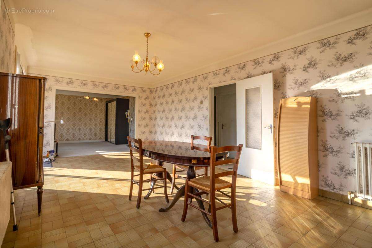 Maison Gièvres 6 pièce(s) 142 m2 - photo 4