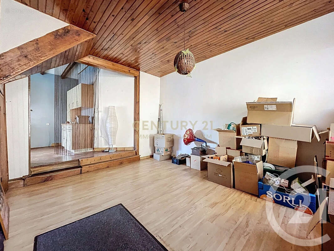 Maison à LA VERPILLIERE