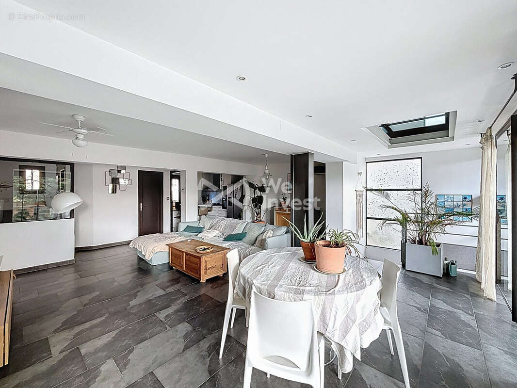 Maison 172 m² à Juvignac  - photo 3