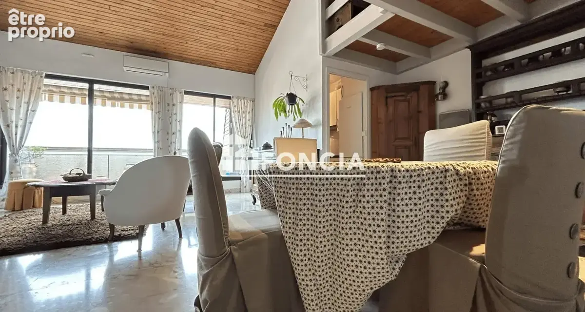 Dernier étage avec terrasses multiples : un appartement d'exception dans une résidence sécurisée - photo 4