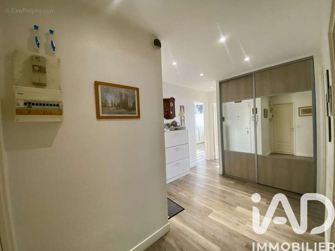 Photo 8 - Appartement à NEUILLY-SUR-MARNE