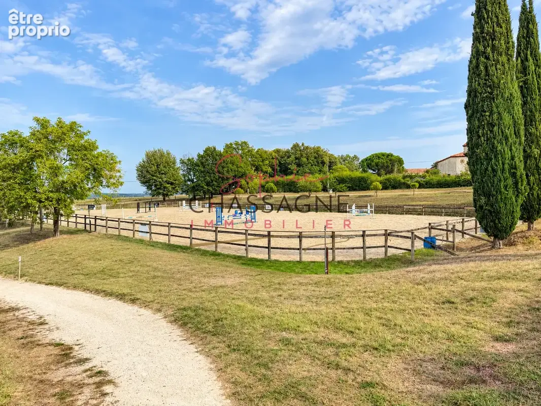 Centre équestre et écurie de propriétaires   plus de 10 hectares   un logement - proche agen (47) - photo 5