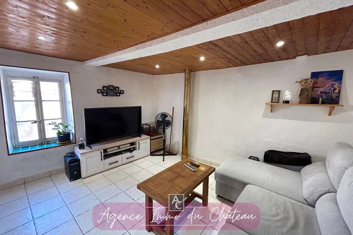 Appartement à CAMPS-LA-SOURCE