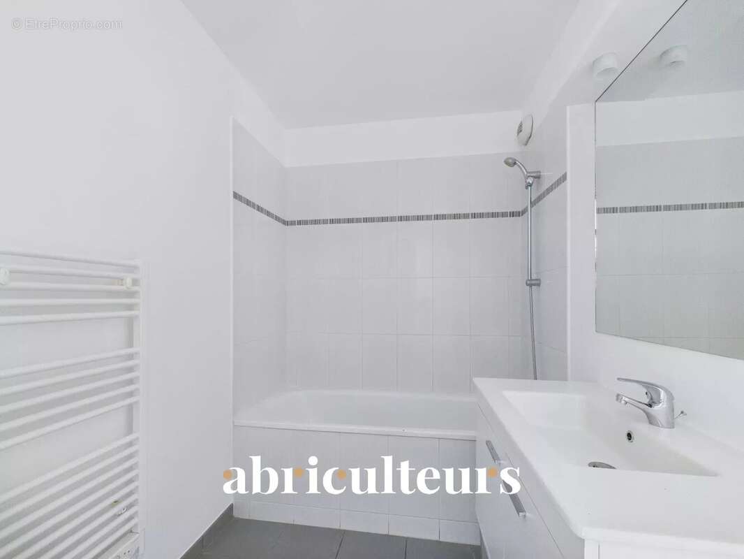Appartement à SURVILLIERS