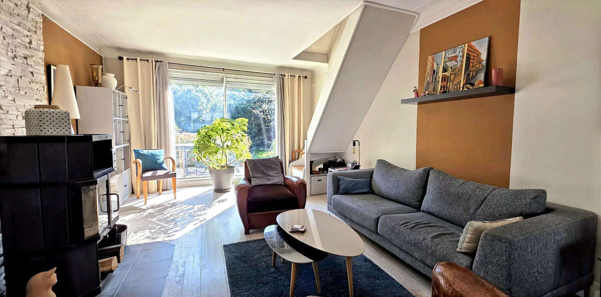 Maison L'Hay Les Roses 7 pièces147 m2 - métro Villejuif Gustave Roussy - photo 2
