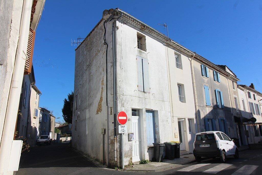 Appartement à SAUJON