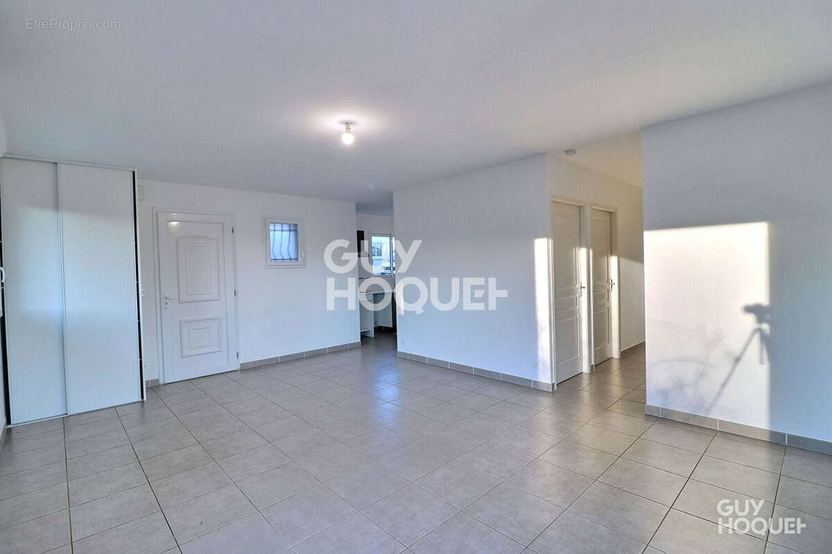 Maison à SAINT-MARTIN-DE-LONDRES