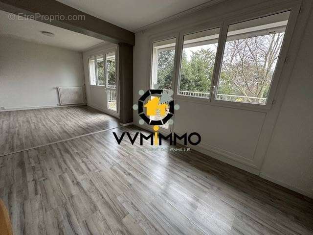 Appartement à LE CELLIER