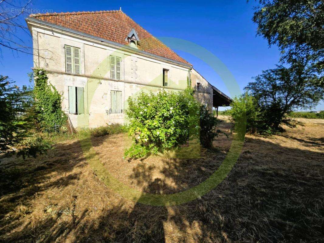 Maison 90 m² à Mosnac  - photo 12
