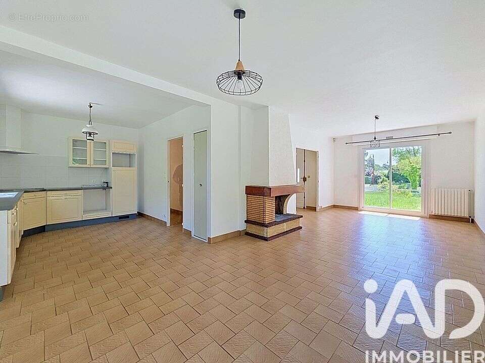 Photo 2 - Maison à BOURGBARRE