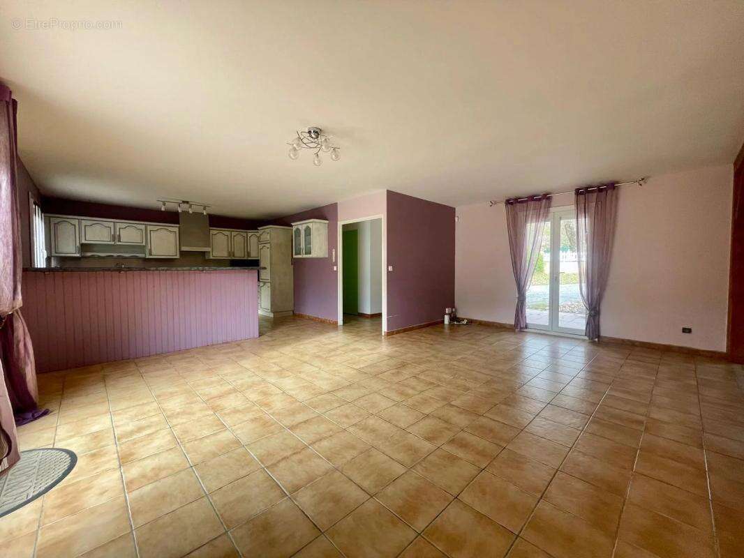 Maison à BOUT-DU-PONT-DE-LARN