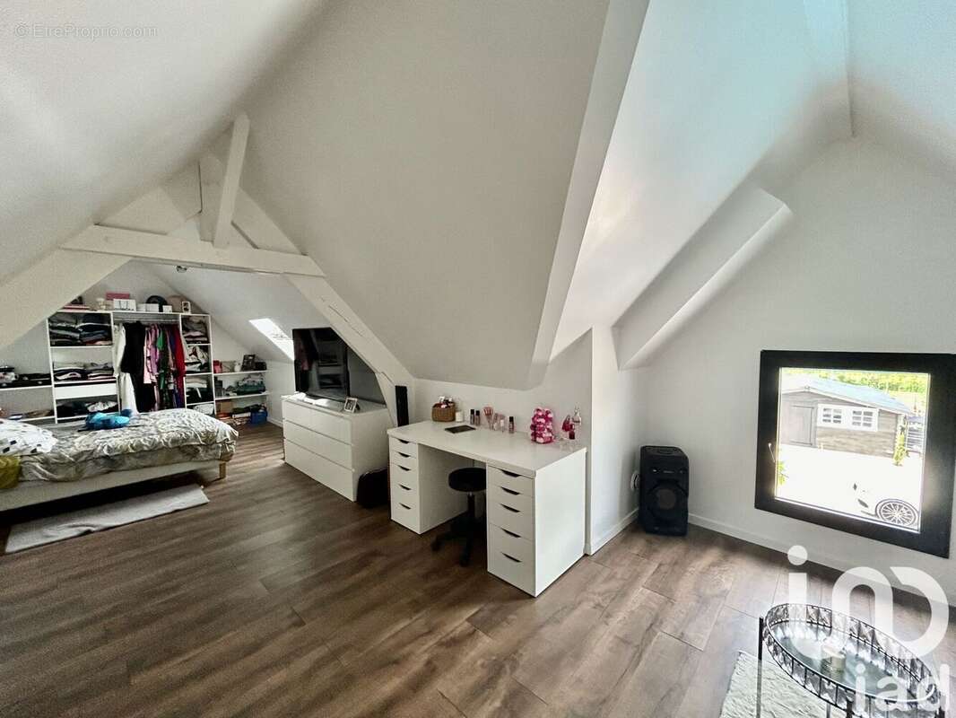 Photo 8 - Maison à LA BREILLE-LES-PINS