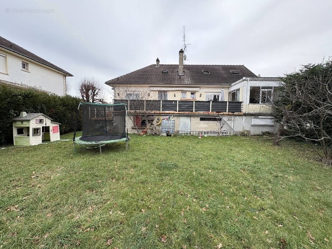 Maison à MONTFERMEIL