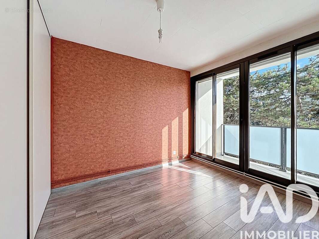 Photo 8 - Appartement à ECHIROLLES