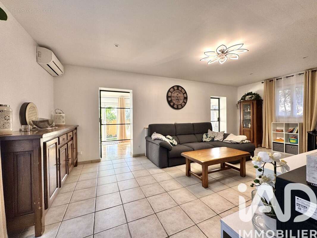 Photo 8 - Maison à SAINT-GILLES