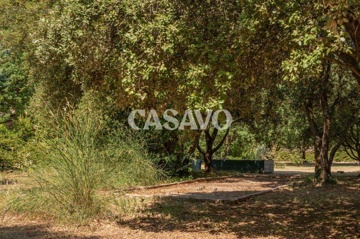 Vente Maison 8 pièces de 236m² - 13760 Saint-Cannat - photo 27