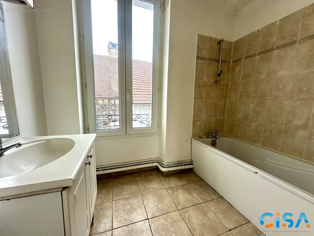 Appartement à PIERRELAYE