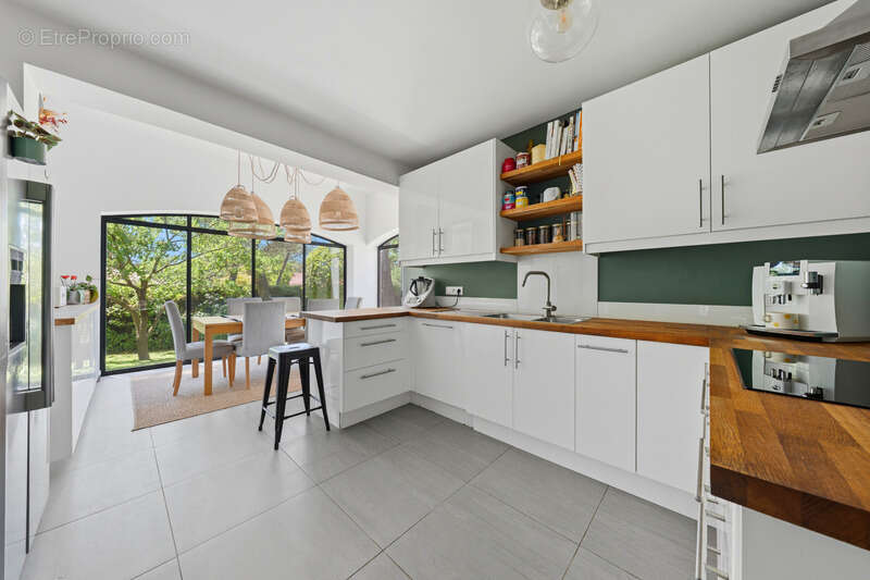 Maison de charme rénovée avec piscine Diffazur, au cœur d’un écrin de verdure sans vis-à-vis - photo 12