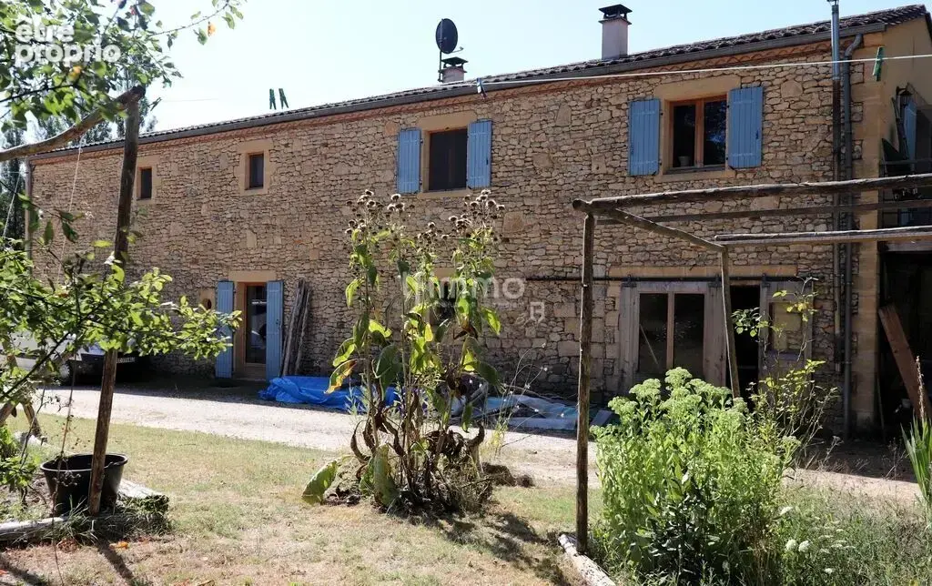 Maison à LES EYZIES-DE-TAYAC-SIREUIL