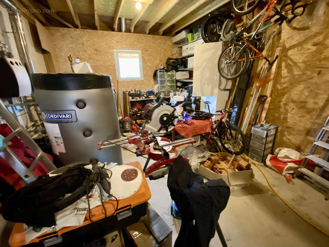 Maison à SAINT-MARTIN-DE-LA-PORTE