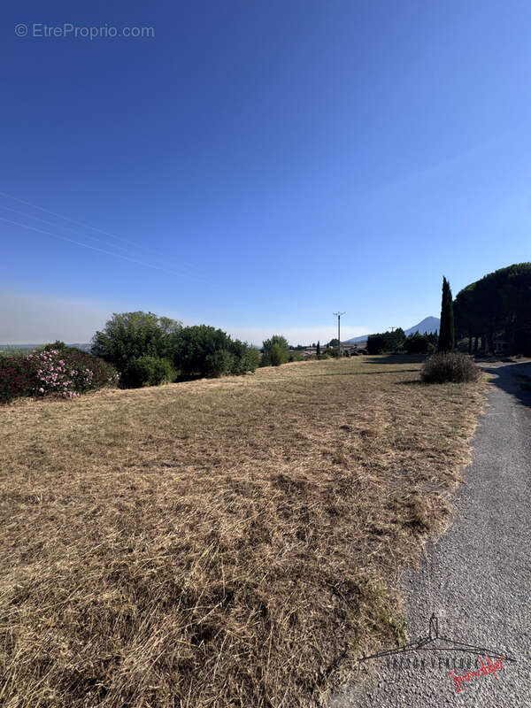 Rare à la vente   Terrain à bâtir dans un cadre privilégié - photo 4