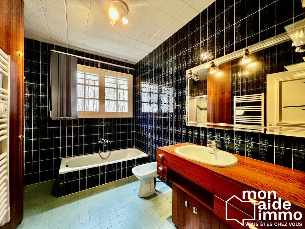 Maison à MONTPON-MENESTEROL