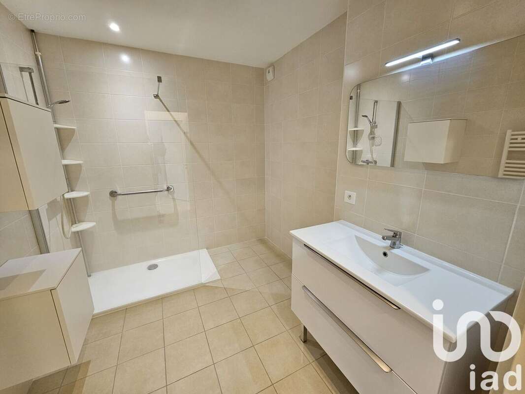 Photo 6 - Appartement à PRIVAS