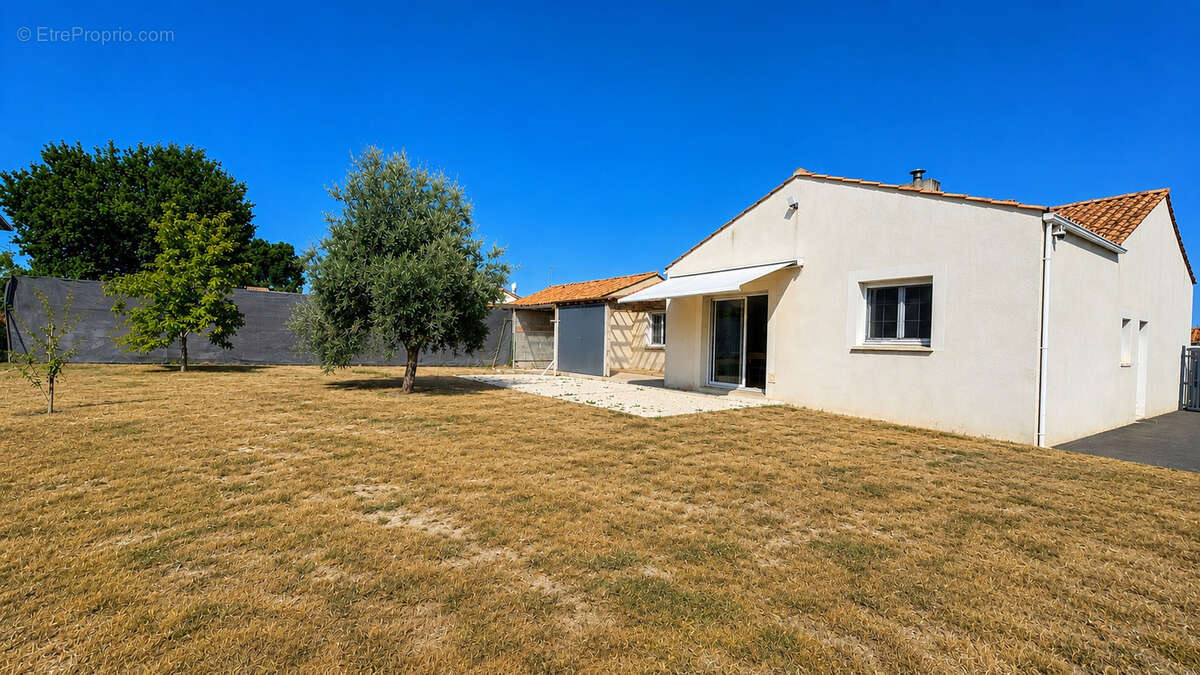 Maison plain pied 3 belles chambres proche de ST FLORENT DES BOIS - photo 7