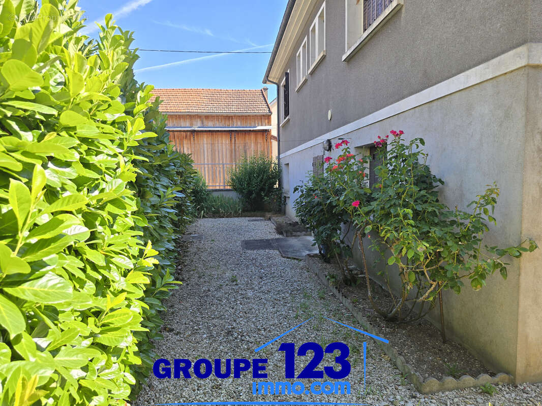Augy (89) - Maison F4 sur sous-sol complet - photo 14