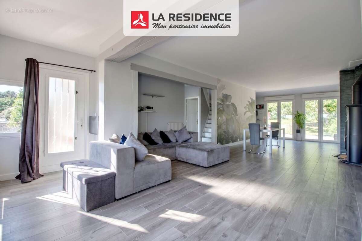Maison 158 m² à Vaureal  - photo 3