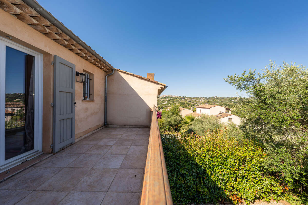 Maison à LA COLLE-SUR-LOUP