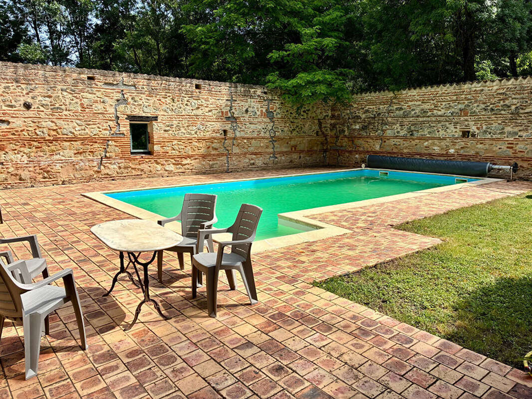 Maison à PINEL-HAUTERIVE