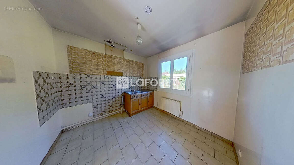 Maison à DECINES-CHARPIEU