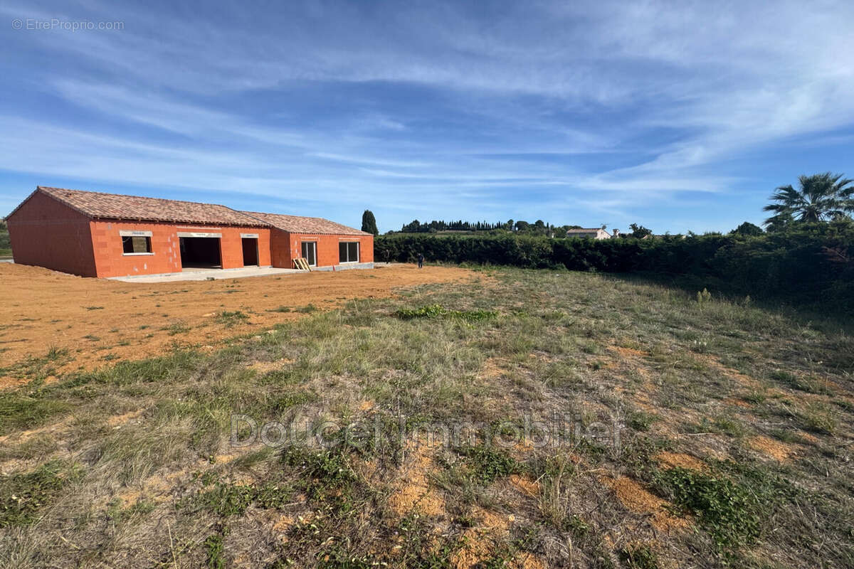 Terrain à THEZAN-LES-BEZIERS
