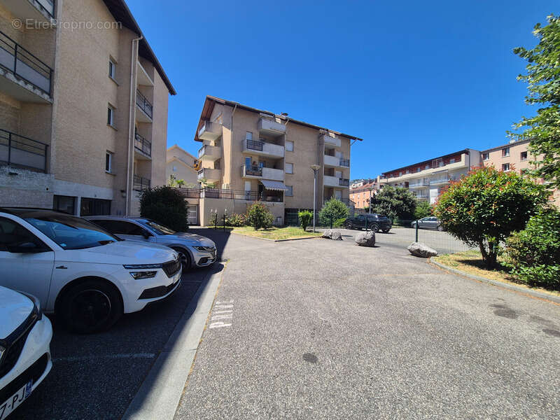 Appartement à SAINT-MARTIN-D'HERES