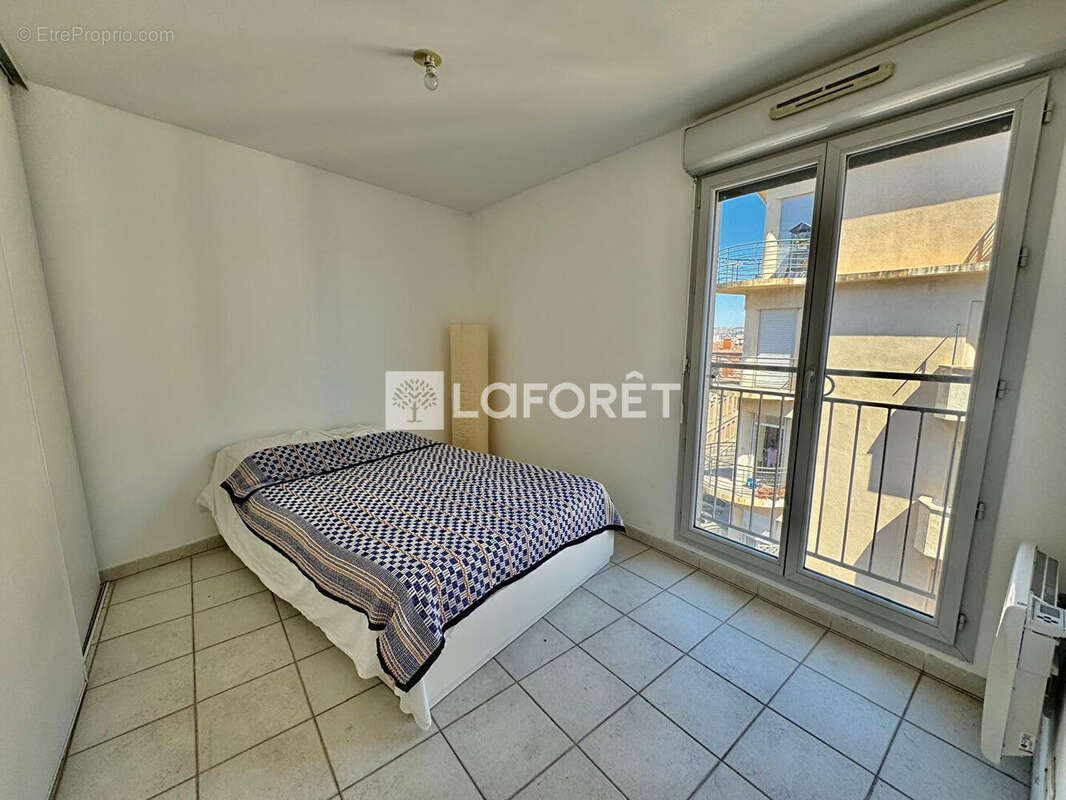 Appartement à MARSEILLE-3E