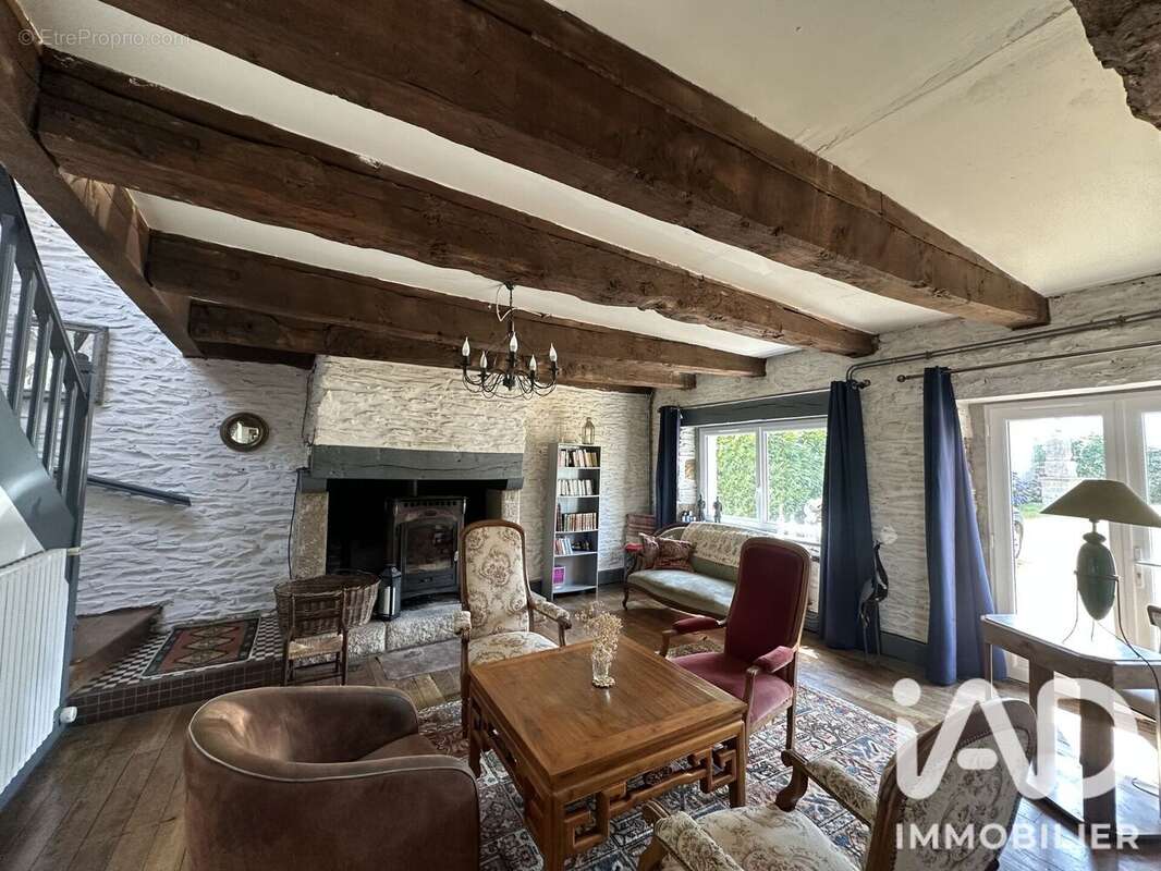 Maison 211 m² à Taupont  - photo 7