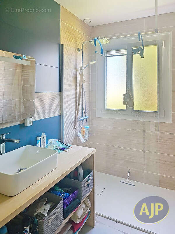 Maison à SAINT-DENIS-DU-PAYRE