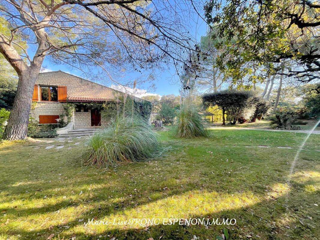 Maison à PERNES-LES-FONTAINES