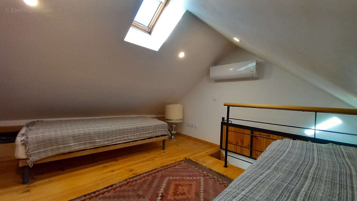 Maison à COLOMBIERES-SUR-ORB
