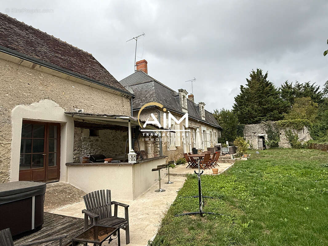 Maison à REIGNAC-SUR-INDRE