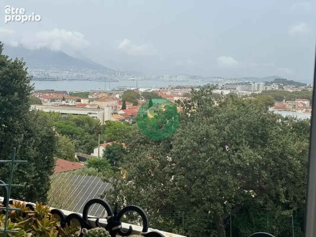 LA SEYNE-SUR-MER   T4 DE 68 M2 Traversant avec Superbe Vue Rade de Toulon & Calme Absolu - photo 9