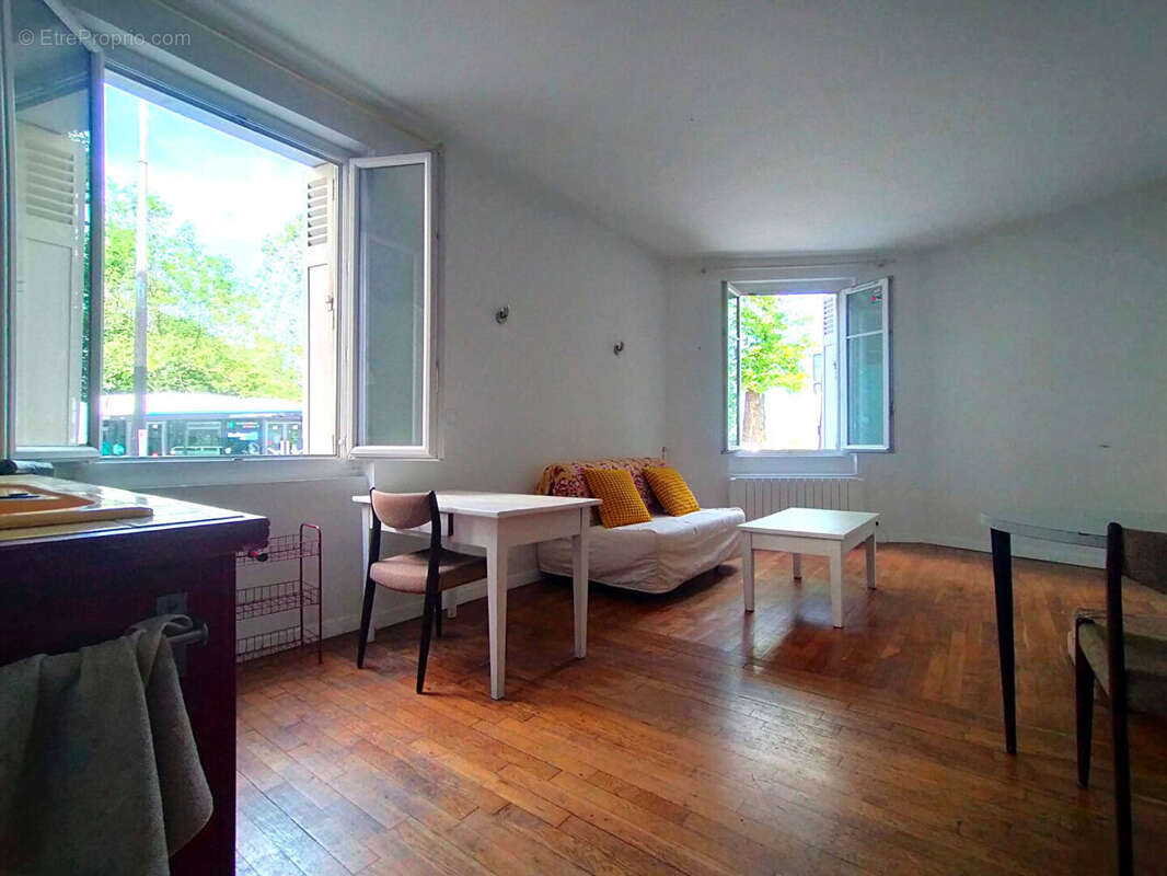 Appartement à PARIS-19E